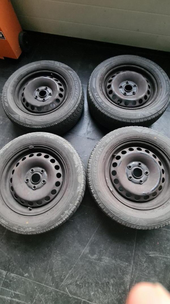 Stahlfelgen 7x15 5x112 ET47 VW Golf V